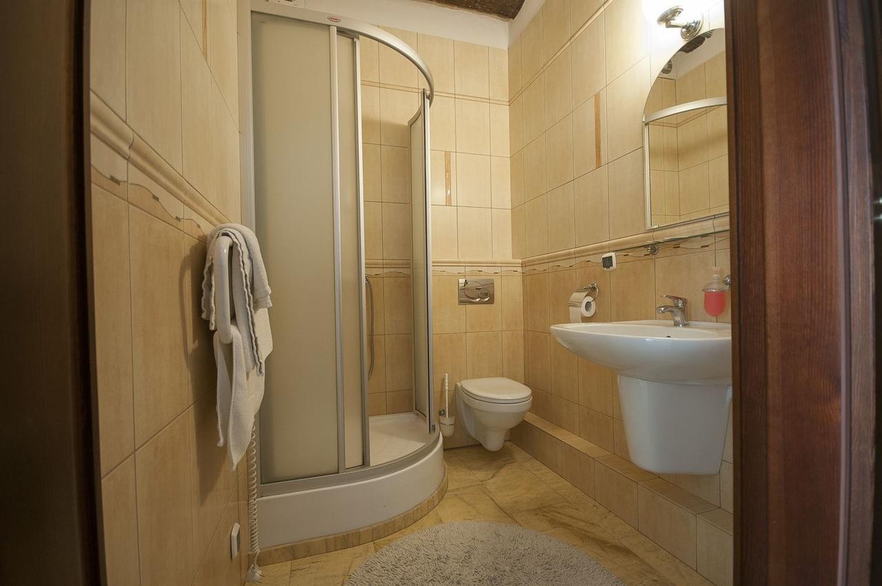 Ostrowiec Świętokrzyski Hotel Restauracja Pod Parowozem מראה חיצוני תמונה