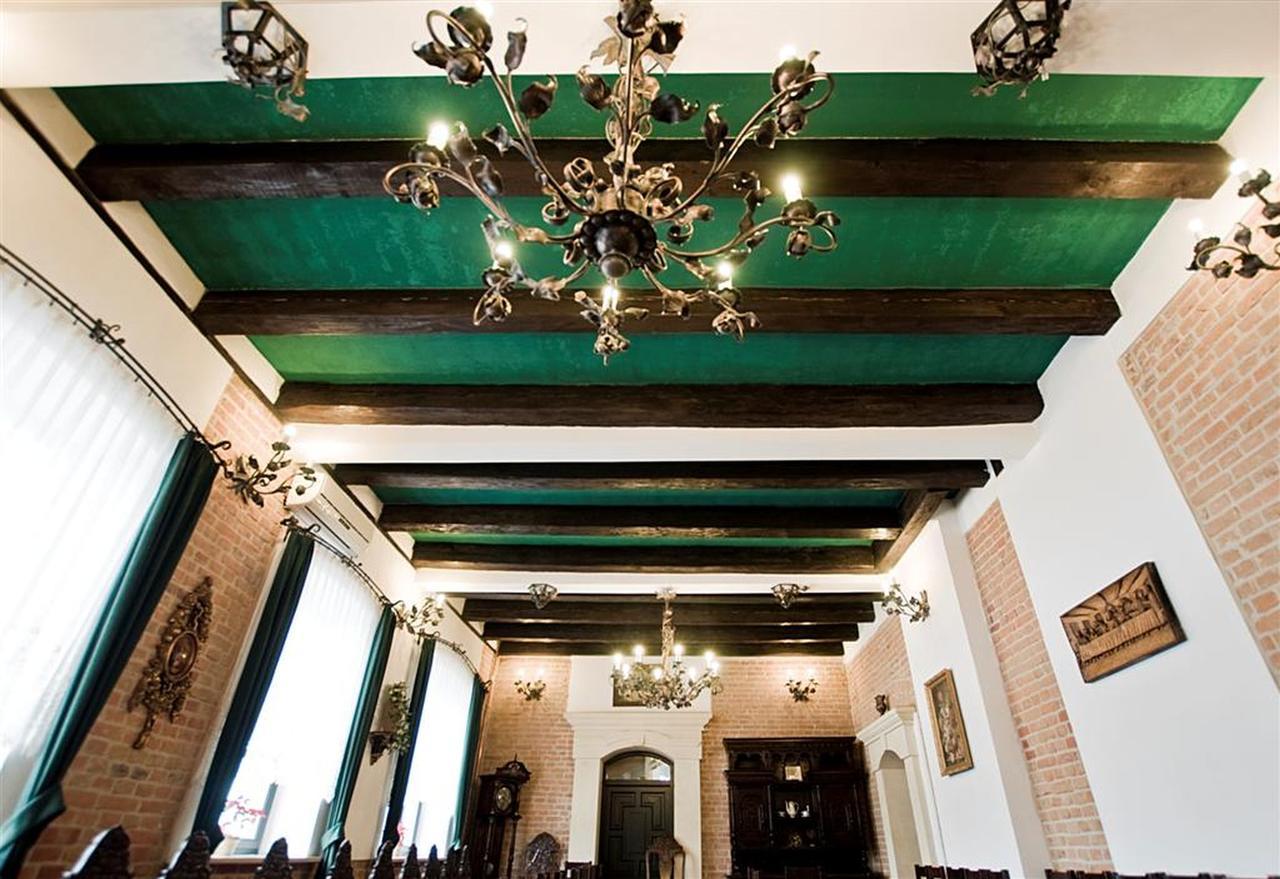 Ostrowiec Świętokrzyski Hotel Restauracja Pod Parowozem מראה חיצוני תמונה